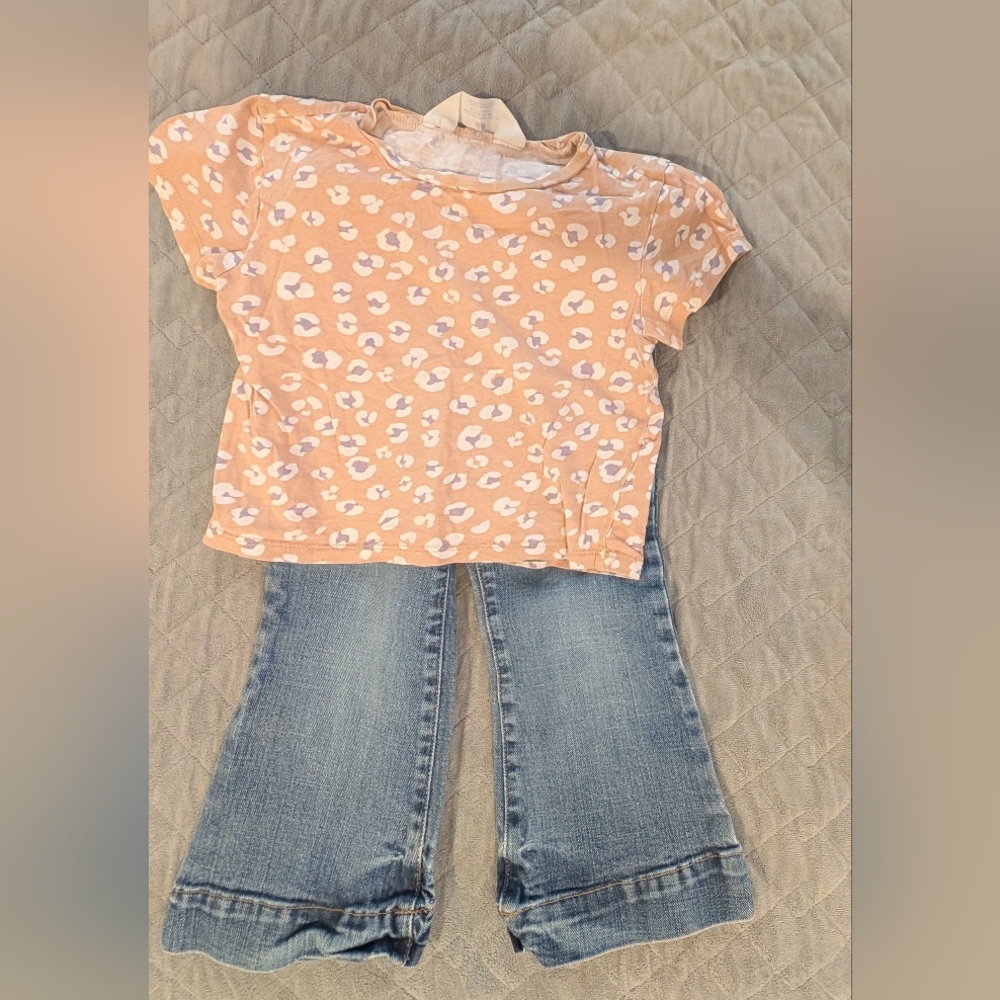 3T Leopard Print Kids T-Shirt And Baby Gap Long & Lean Jeans